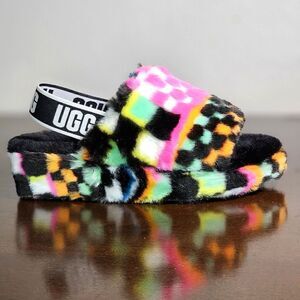 UGG Fluff Yeah Slide Sandal Women's Size 6 Checkered Faux Fur Black White Pink